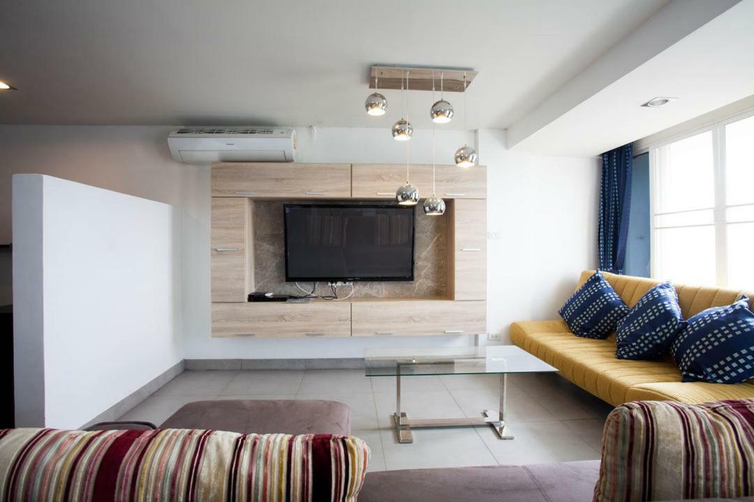 Galare Thong Tower Apart otel Chiang Mai Dış mekan fotoğraf